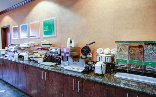 Comfort Inn & Suites