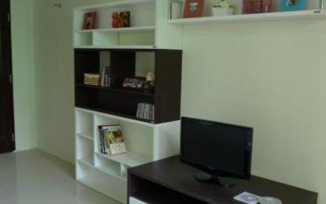 The Green Residence: Rama 9