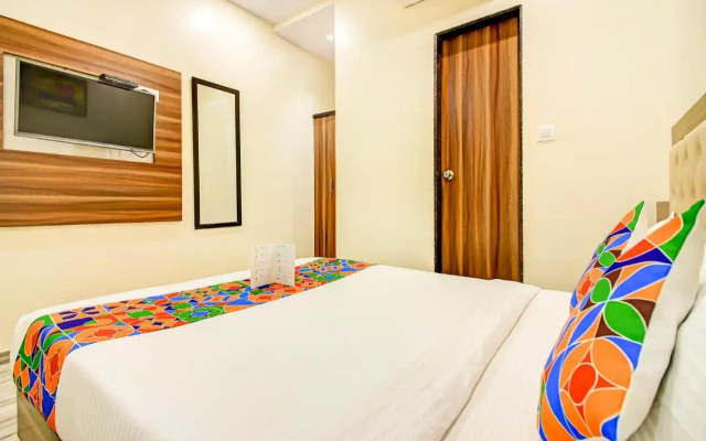 OYO 13614 Hotel Axis International