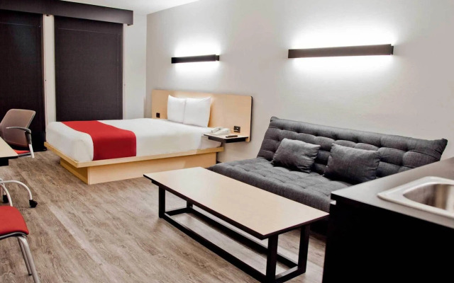 City Express Plus by Marriott Bogota Aeropuerto