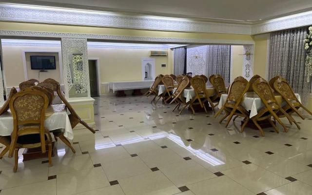 Grand Silk Road Hotel