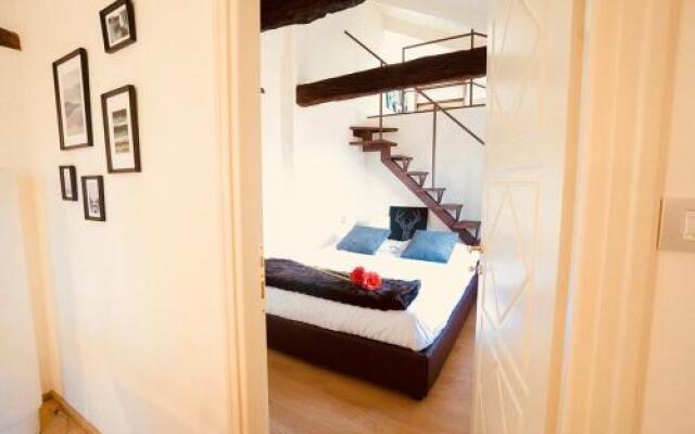 Mini ..Luxury Apartment..White