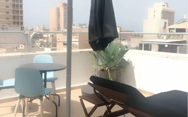 TLV Suites Triplex Penthouse With pool