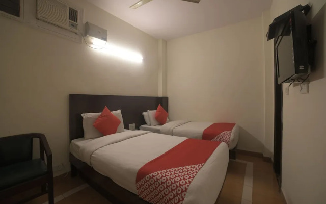 OYO 31020 Hotel Gaylord