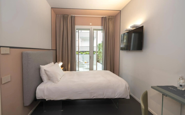 Open Hotel