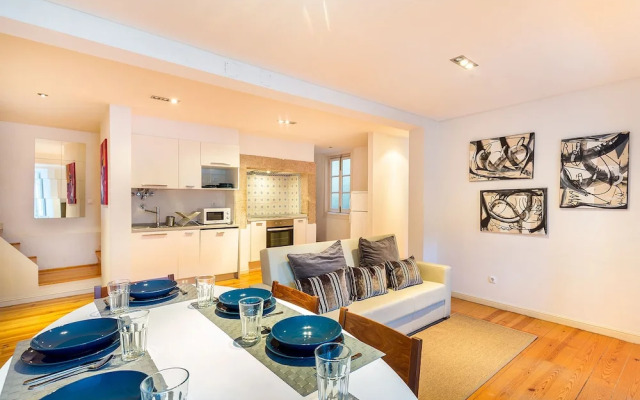 Central Downtown Deluxe Duplex