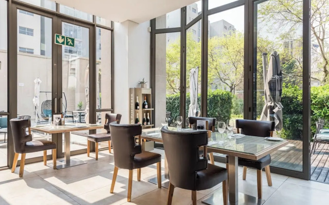 KMG Apartments at Sandton Skye