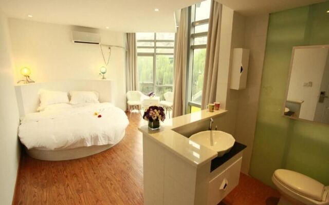 Hangzhou Annual Ring Art Hotel