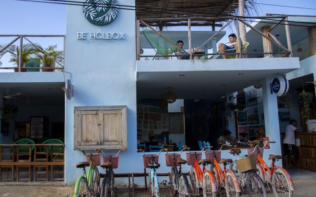 Be Holbox