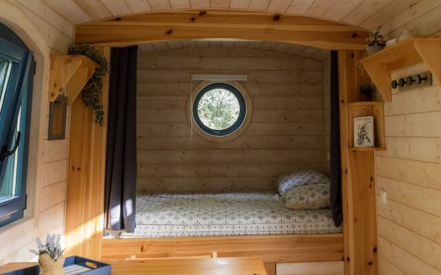 Le Moulin des Forges - Chambres d'Hôtes et Roulottes