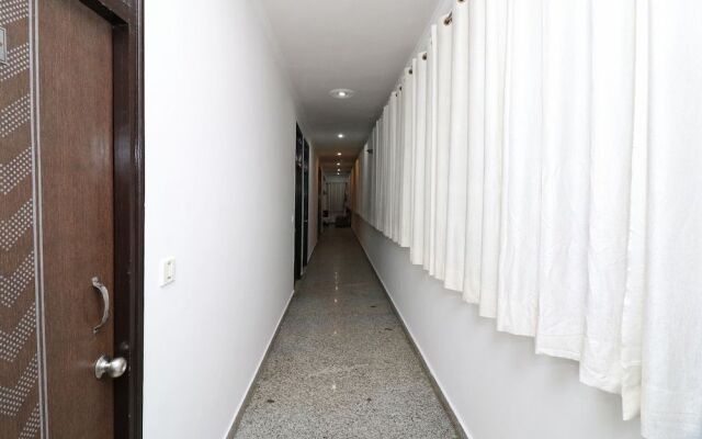 OYO 22711 Rajni Guest House