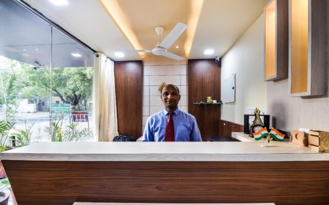 Oyo 28683 Hotel Suhagan Heights