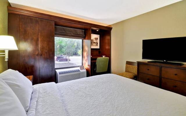 Hampton Inn Columbia-I-26 Airport