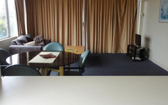 Quarterdeck Apartments