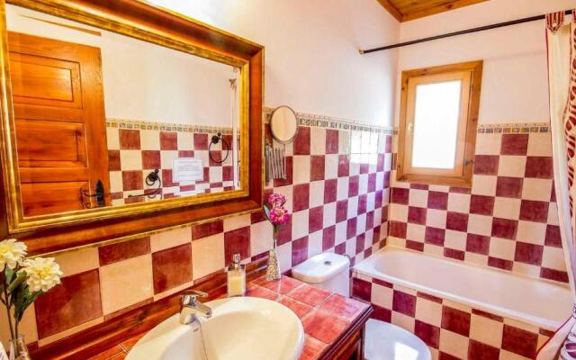 Casa Las Olivas Sayalonga by Ruralidays