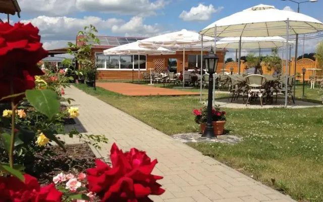 Pension am Radweg & Ristorante Juani