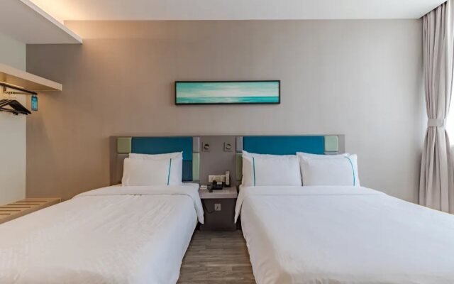 Homeinn Selected Hotel (Guangde Aimin Road Government District)