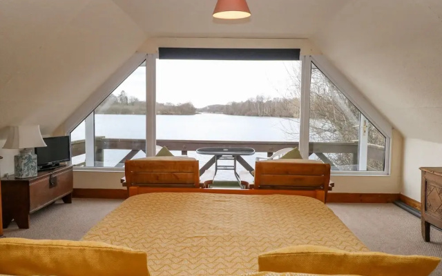 Cygnus Boathouse