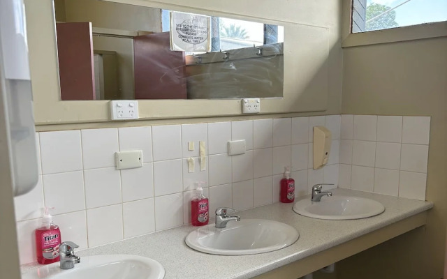 Broken Hill Tourist Lodge