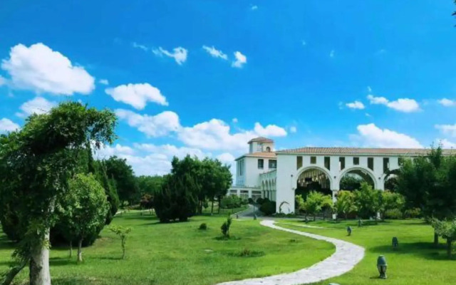Chateau Junding Resort