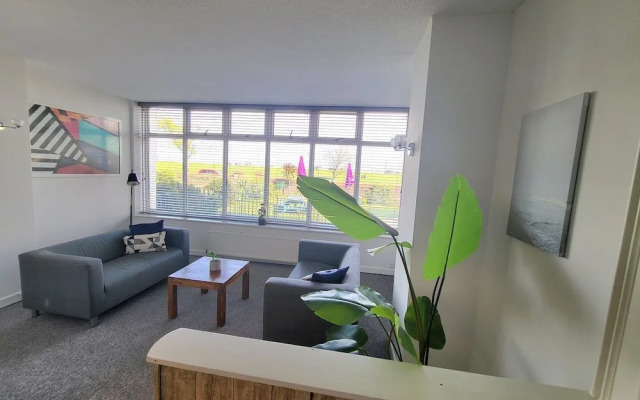 Beach Hotel Torbay