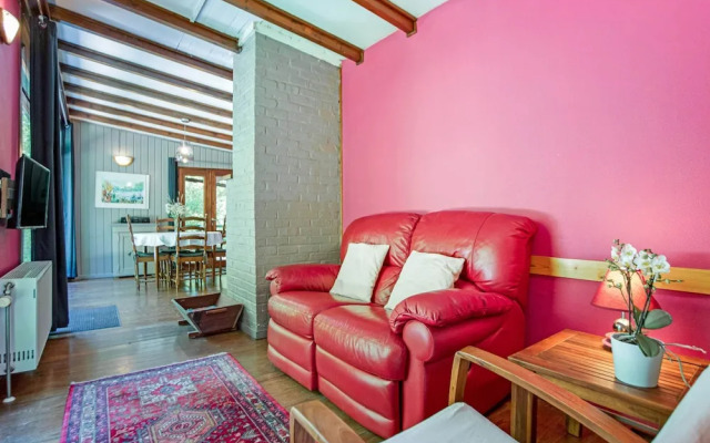 Cozy Chalet in Trois Ponts near Forest