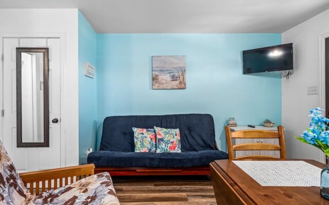 Salty Air Retreat - Side A