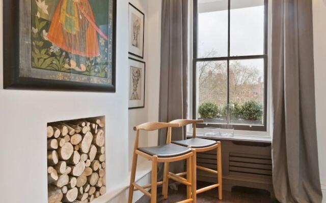 Stylish 2 bed Apartment in Cadogan Square