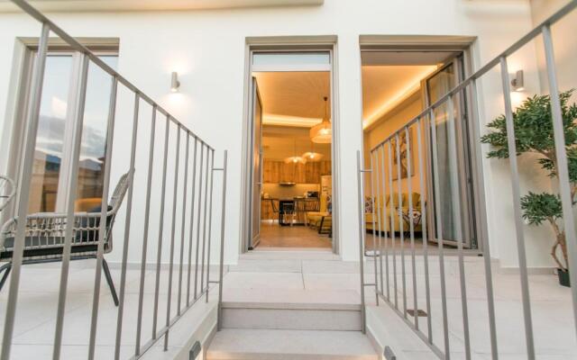 Ekaterini Luxury House