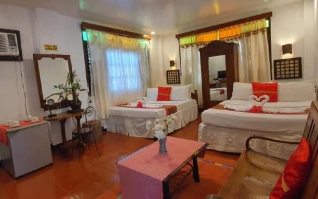 RedDoorz @ Evangeline Beach Resort