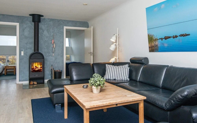6 Person Holiday Home in Hemmet-by Traum