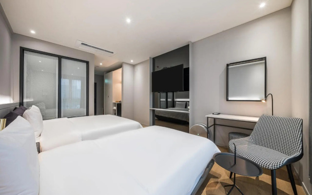 Brown Dot Hotel Masan