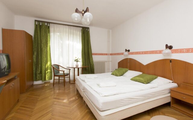 Radio Inn Hotel