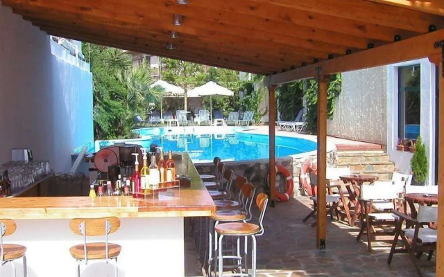 Kanelli Beach Hotel