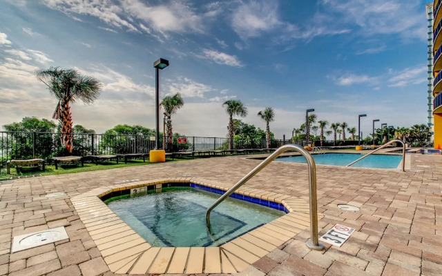 Beachfront Anderson Condos by Hosteeva