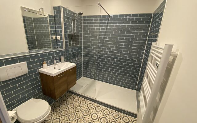 L ancien Cafe - Luxury Suites and Gites