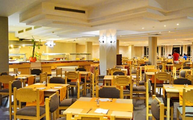 Hotel Tropicana Club & Spa