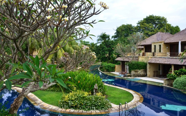 Pool Villa Merumatta Senggigi