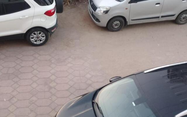 Hotel S G,Vadodara