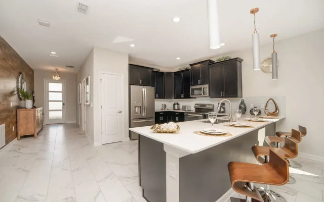 8 Bdrm Champions Gate Villa