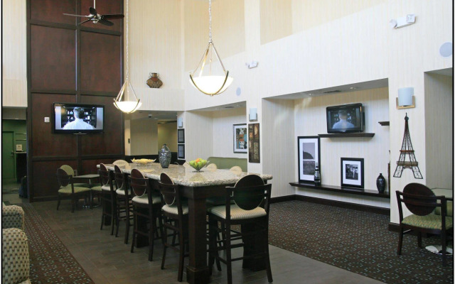 Hampton Inn & Suites San Antonio/Northeast I-35