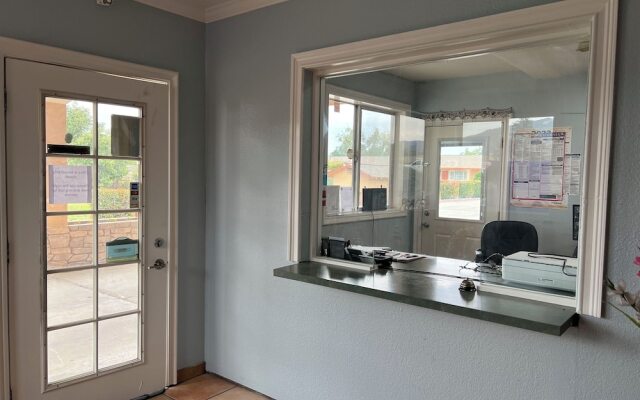 Travel Inn Gilroy