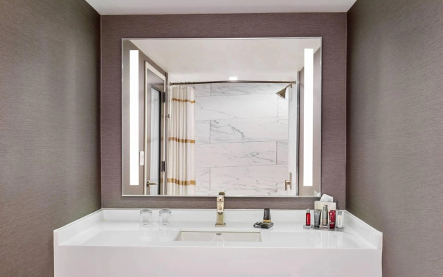 Teaneck Marriott at Glenpointe