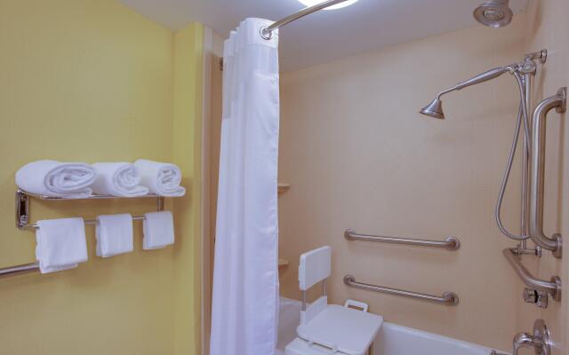 Holiday Inn Express & Suites Charleston-Ashley Phosphate by IHG