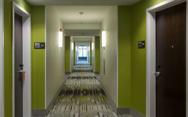 Hampton Inn White House