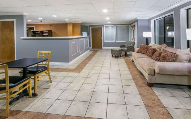 Knights Inn Longview