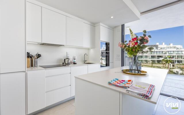 Deco in Fuengirola with 2 bedrooms and 2 bathrooms