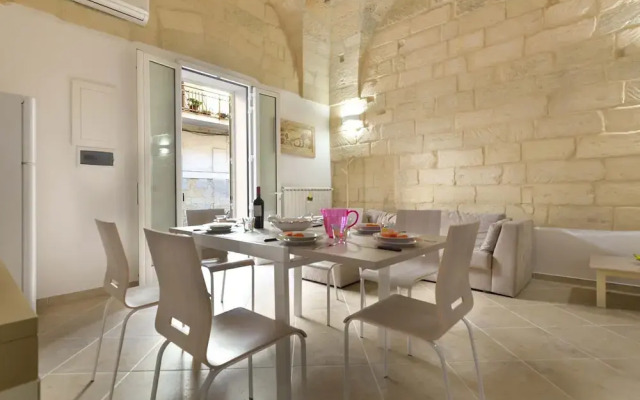2102 Casa Leccese by Barbarhouse