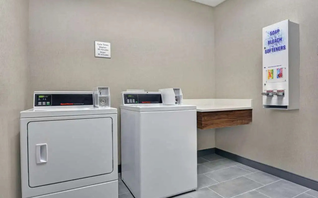 Hampton Inn & Suites Middleburg