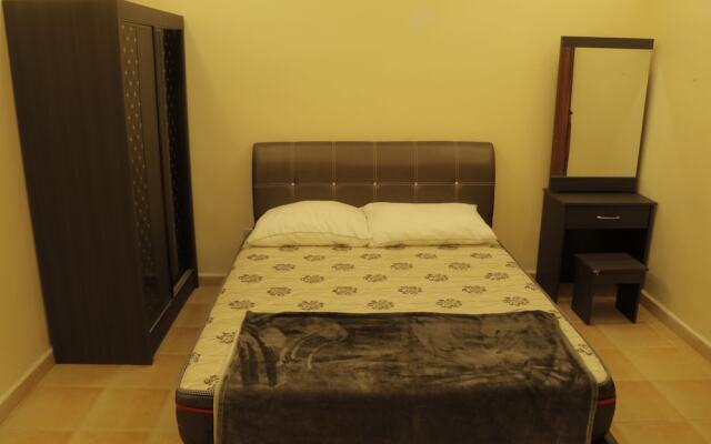 TRAVELORE.MY Homestay Villa D'Lagos